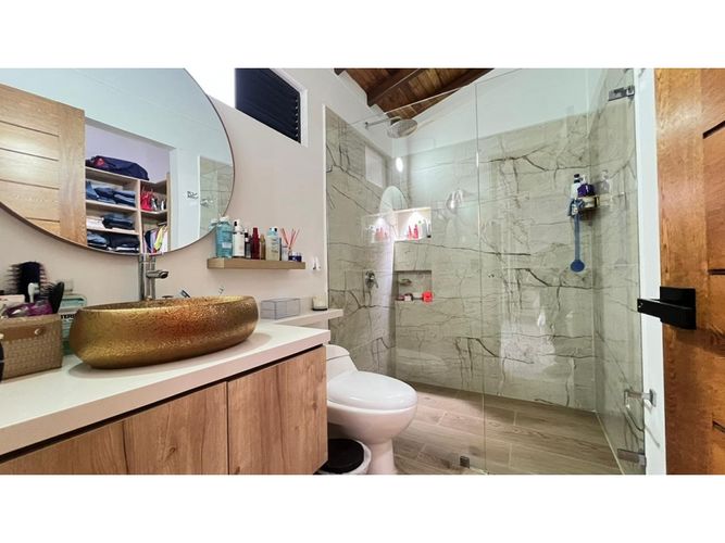 Casa de 3 alcobas en venta en San Antonio De Pereira, Rionegro, 186 m² · foto 8 de 15