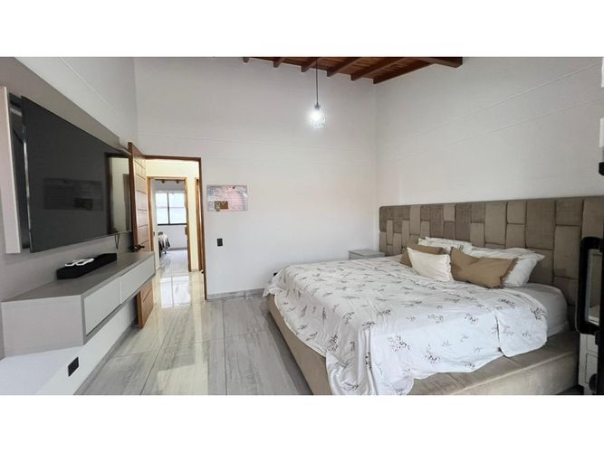 Casa de 3 alcobas en venta en San Antonio De Pereira, Rionegro, 186 m² · foto 12 de 15