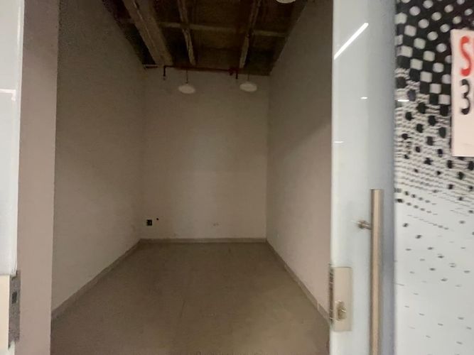 Local en arriendo en La Candelaria, Medellín, 36 m² · foto 2 de 9