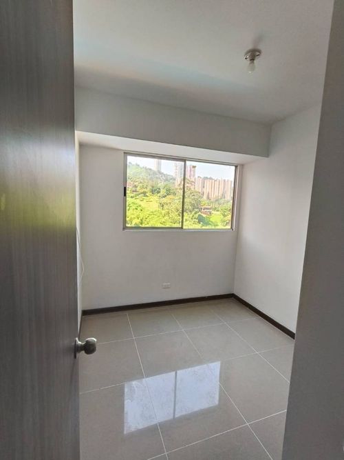 Apartamento de 3 alcobas en arriendo en Señorial, Envigado, 72 m² · foto 9 de 11