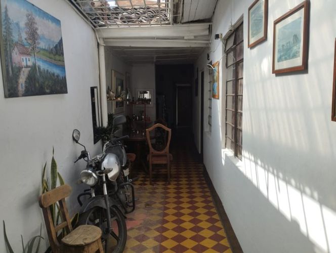 Casa de 9 alcobas en venta en La Mansion, Medellín · foto 8 de 17