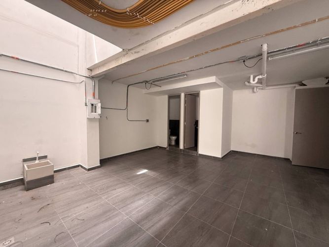 Local en arriendo en Los Colores, Medellín, 130 m² · foto 8 de 12