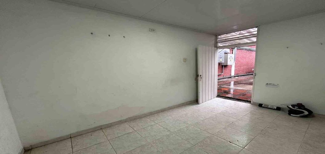 Oficina en arriendo en Multifamiliar La Villa, Pereira, 30 m² · foto 4 de 10