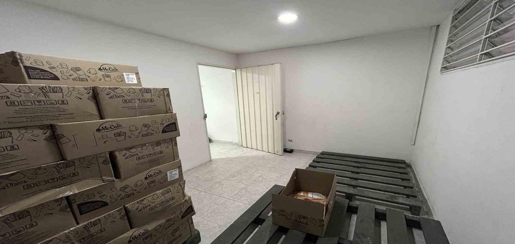 Oficina en arriendo en Multifamiliar La Villa, Pereira, 30 m² · foto 8 de 10