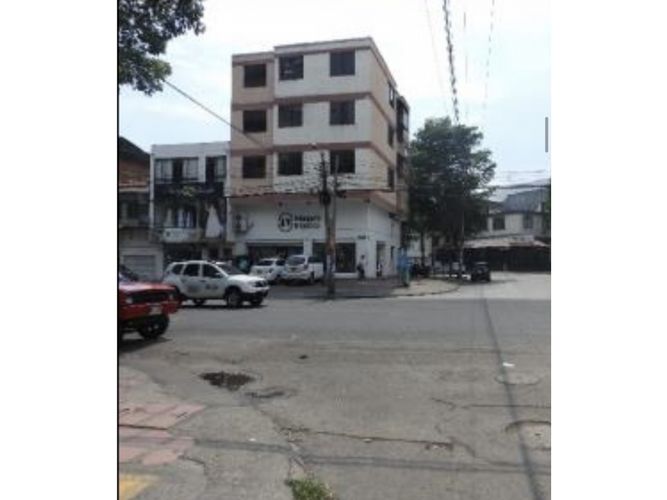 Edificio en venta en Versalles, Cali, 1044 m² · foto 2 de 2