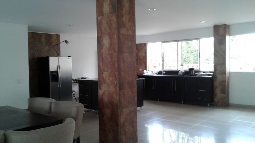 Casa de 4 alcobas en venta en Ciudad Jardin, Cali, 450 m² · foto 4 de 24