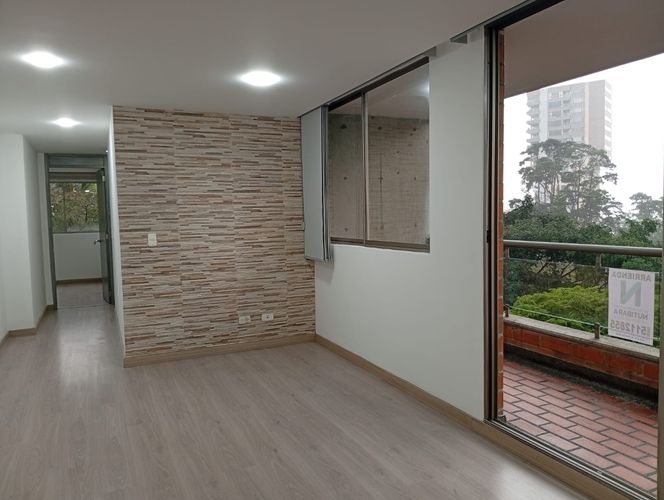 Apartamento de 4 alcobas en arriendo en Los Balsos, Medellín, 96 m² · foto 13 de 17