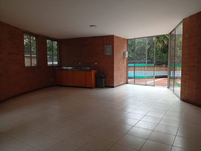 Apartamento de 4 alcobas en arriendo en Los Balsos, Medellín, 96 m² · foto 16 de 17