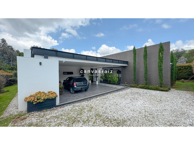 Casa de 3 alcobas en venta en La Mosca, Guarne, 340 m² · foto 14 de 17