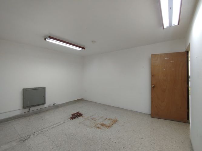 Edificio en arriendo en Sector Plaza De Bolivar, Pereira, 2600 m² · foto 10 de 24
