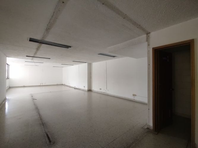 Edificio en arriendo en Sector Plaza De Bolivar, Pereira, 2600 m² · foto 12 de 24