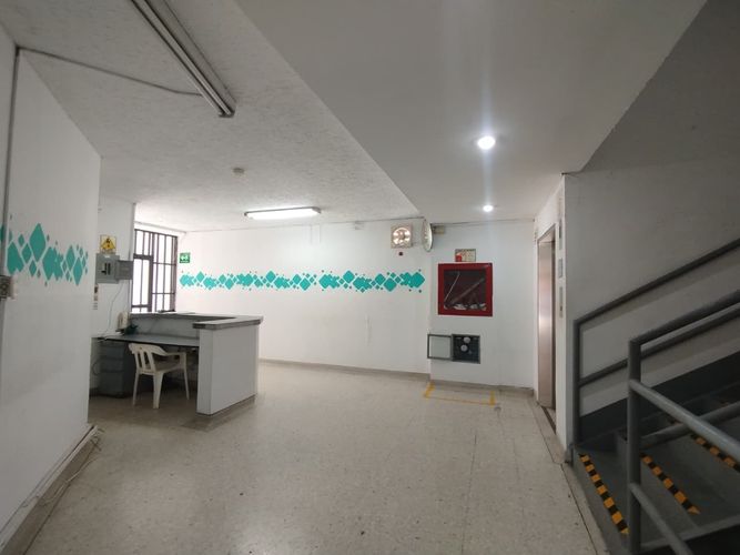 Edificio en arriendo en Sector Plaza De Bolivar, Pereira, 2600 m² · foto 7 de 24