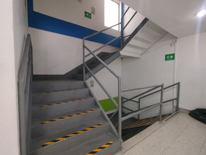Edificio en arriendo en Sector Plaza De Bolivar, Pereira, 2600 m² · foto 8 de 24