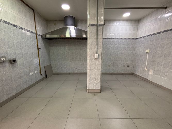 Local en arriendo en La Candelaria, Medellín, 22 m² · foto 2 de 7