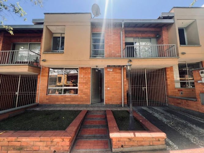 Casa de 4 alcobas en venta en Suramérica, La Estrella, 128 m² · foto 11 de 23