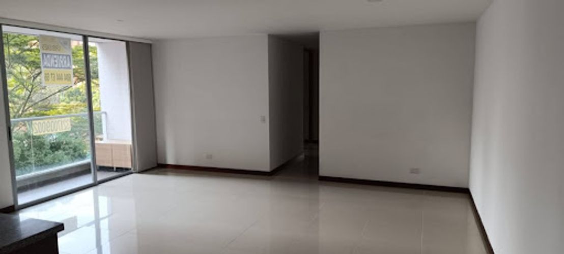 Apartamento de 3 alcobas en venta en Aves Maria, Sabaneta, 89 m² · foto 4 de 18