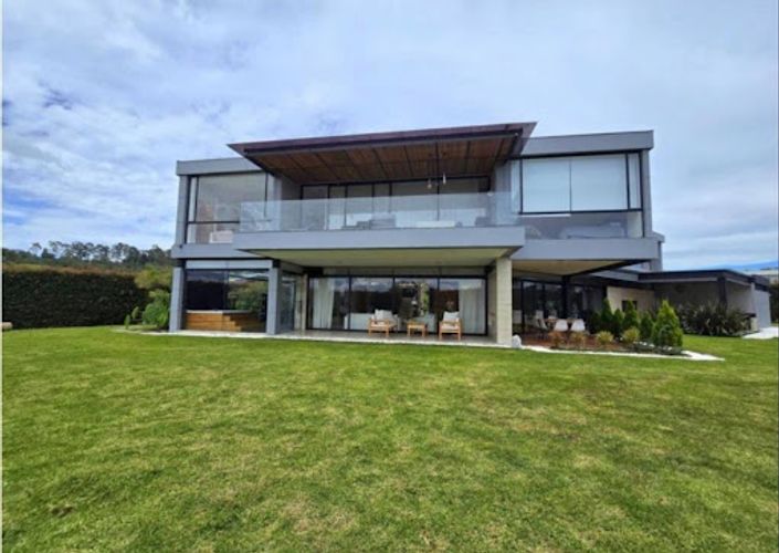 Casa de 5 alcobas en venta en Las Palmas, Envigado · foto 5 de 18