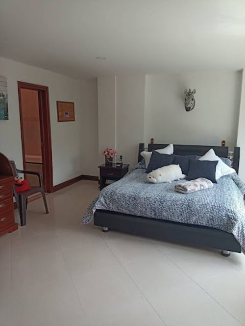 Casa de 3 alcobas en venta en Vereda San Jose, Sabaneta, 410 m² · foto 23 de 24