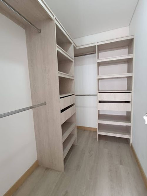 Apartamento de 2 alcobas en arriendo en Camino Verde, Envigado, 82 m² · foto 10 de 14