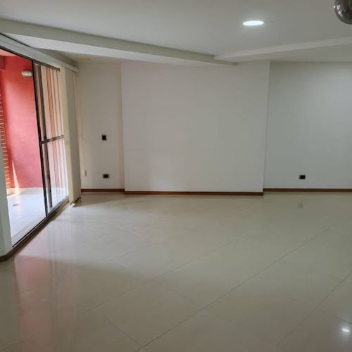 Apartamento de 3 alcobas en venta en Las Lomitas, Sabaneta, 115 m² · foto 10 de 17
