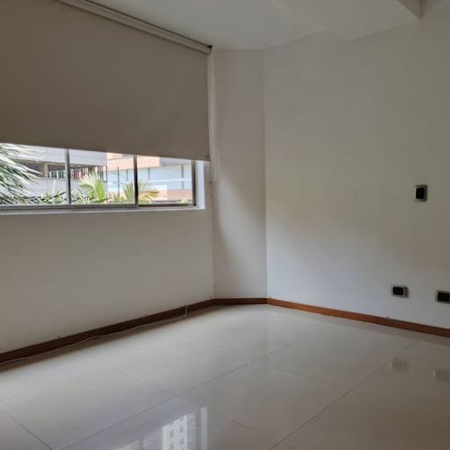 Apartamento de 3 alcobas en venta en Las Lomitas, Sabaneta, 115 m² · foto 16 de 17