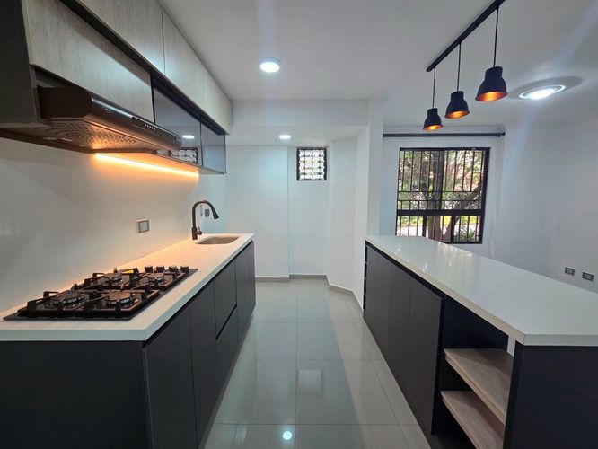 Apartamento de 3 alcobas en venta en Belén, Medellín, 76 m² · foto 6 de 17