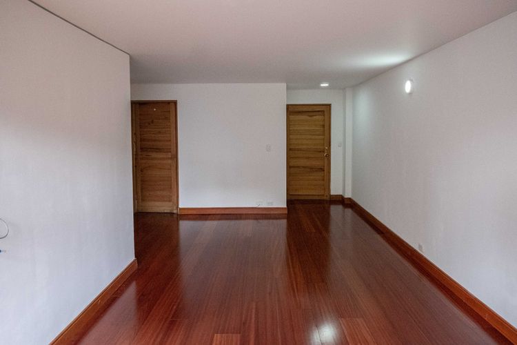 Apartamento de 2 alcobas en venta en Cedro Golf, Bogotá, 74 m² · foto 5 de 15