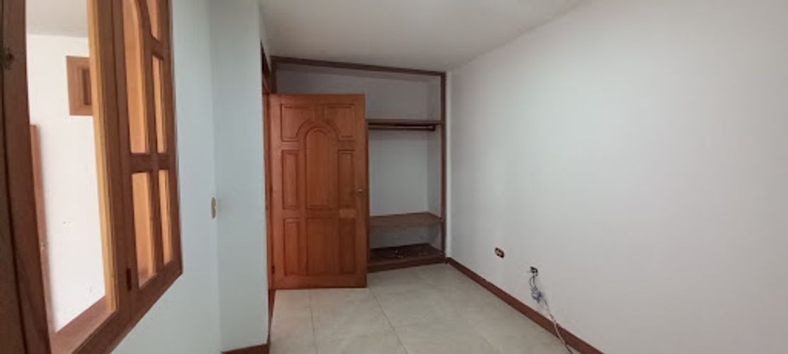 Casa de 5 alcobas en venta en Las Lomitas, Sabaneta, 614 m² · foto 24 de 24