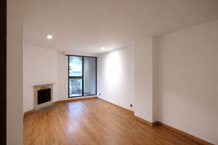 Apartamento de 1 alcoba en arriendo en Los Rosales, Bogotá, 50 m² · foto 3 de 11