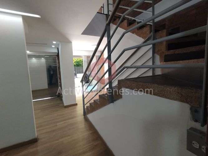 Local en arriendo en Colombia, Medellín, 68 m² · foto 2 de 17