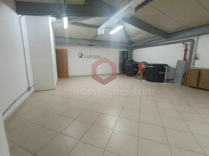 Bodega en arriendo en Laureles, Medellín, 1000 m² · foto 5 de 22