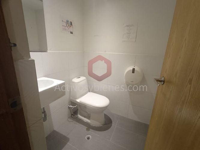 Bodega en arriendo en Laureles, Medellín, 1000 m² · foto 11 de 22