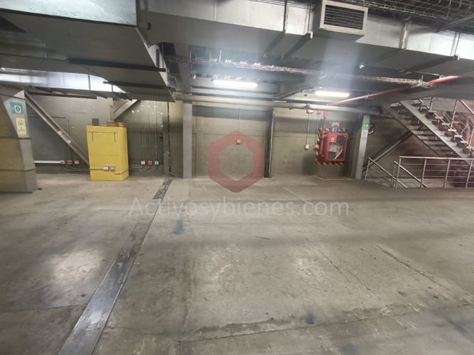 Bodega en arriendo en Laureles, Medellín, 1000 m² · foto 15 de 22