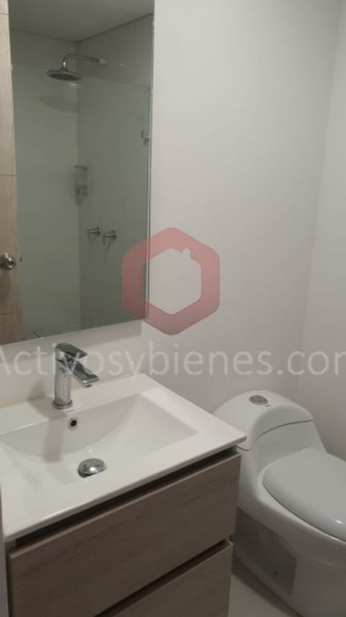 Oficina en arriendo en Laureles, Medellín, 35 m² · foto 6 de 8