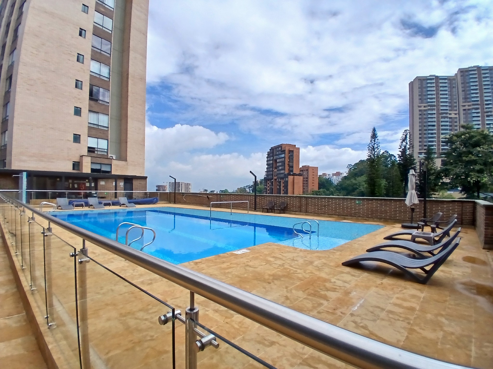 Apartamento en arriendo en El Poblado, Medellín · foto 13 de 19