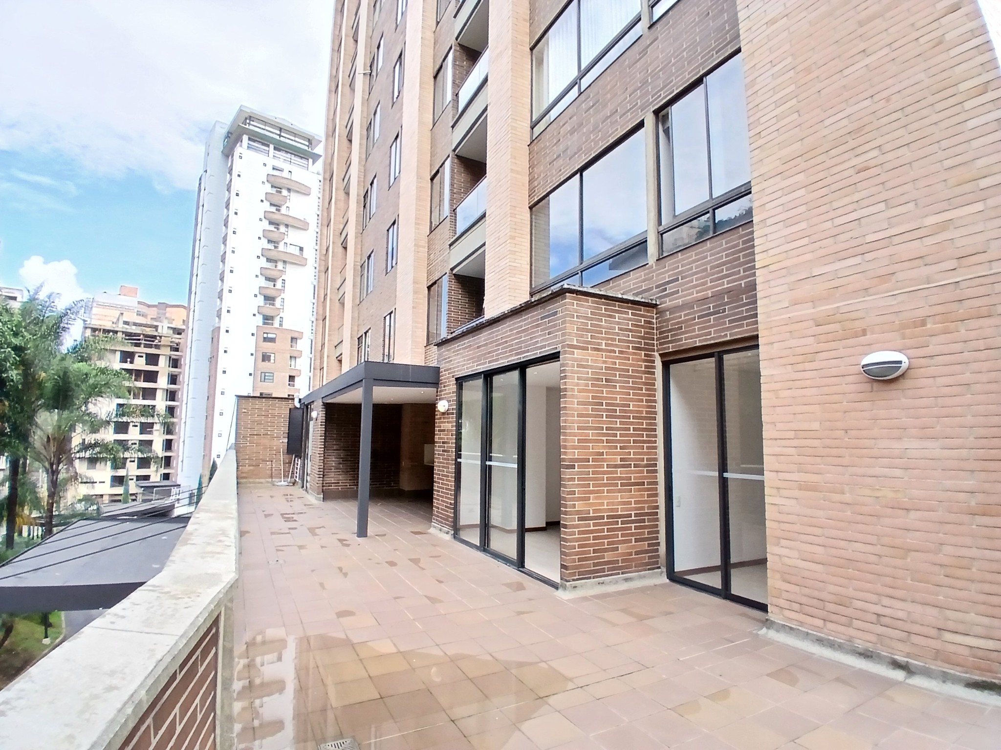Apartamento en arriendo en El Poblado, Medellín · foto 11 de 19