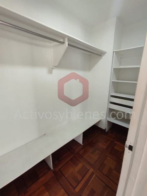 Apartamento de 3 alcobas en arriendo en Los Naranjos, Medellín, 150 m² · foto 11 de 19
