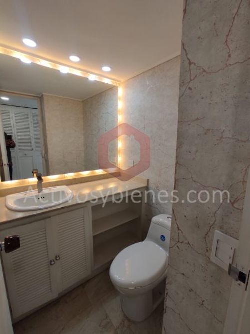 Apartamento de 3 alcobas en arriendo en Los Naranjos, Medellín, 150 m² · foto 14 de 19