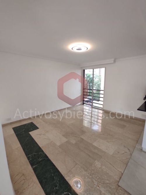 Apartamento de 3 alcobas en arriendo en Los Naranjos, Medellín, 150 m² · foto 16 de 19