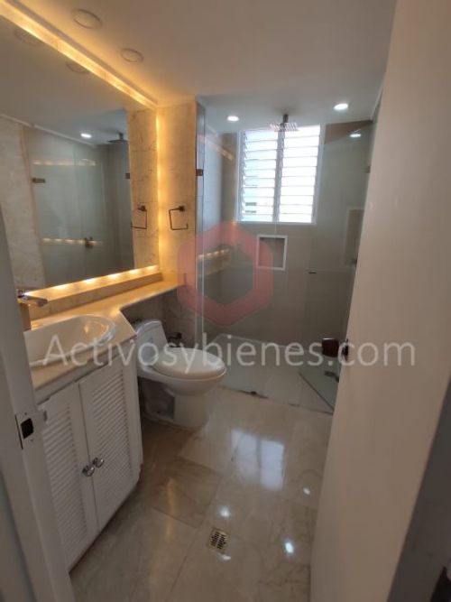 Apartamento de 3 alcobas en arriendo en Los Naranjos, Medellín, 150 m² · foto 17 de 19
