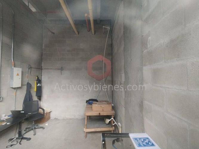 Local en arriendo en San Diego, Itagüí, 17 m² · foto 5 de 6