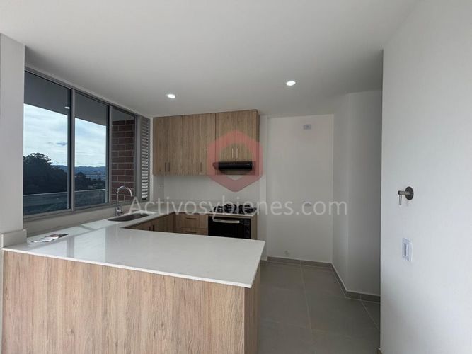 Apartamento de 3 alcobas en arriendo en Santa Ana, Rionegro, 90 m² · foto 2 de 15