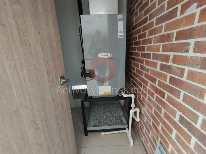 Oficina en arriendo en Milla De Oro, Medellín, 300 m² · foto 14 de 18
