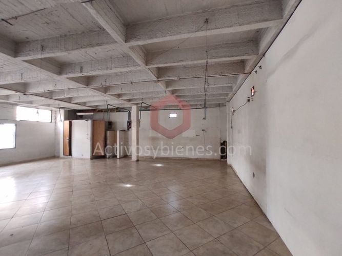 Bodega en arriendo en Trinidad, Medellín, 230 m² · foto 2 de 15