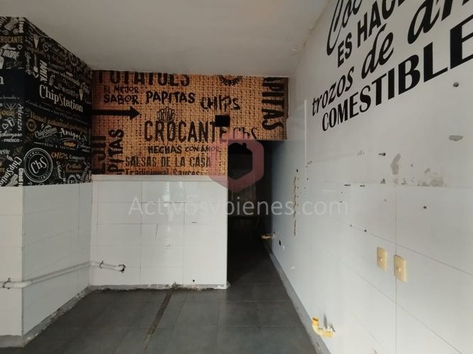 Local en arriendo en San Diego, Medellín, 37 m² · foto 2 de 3