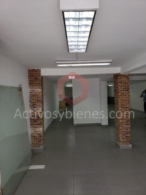 Local en arriendo en Cristo Rey, Medellín, 200 m² · foto 8 de 9