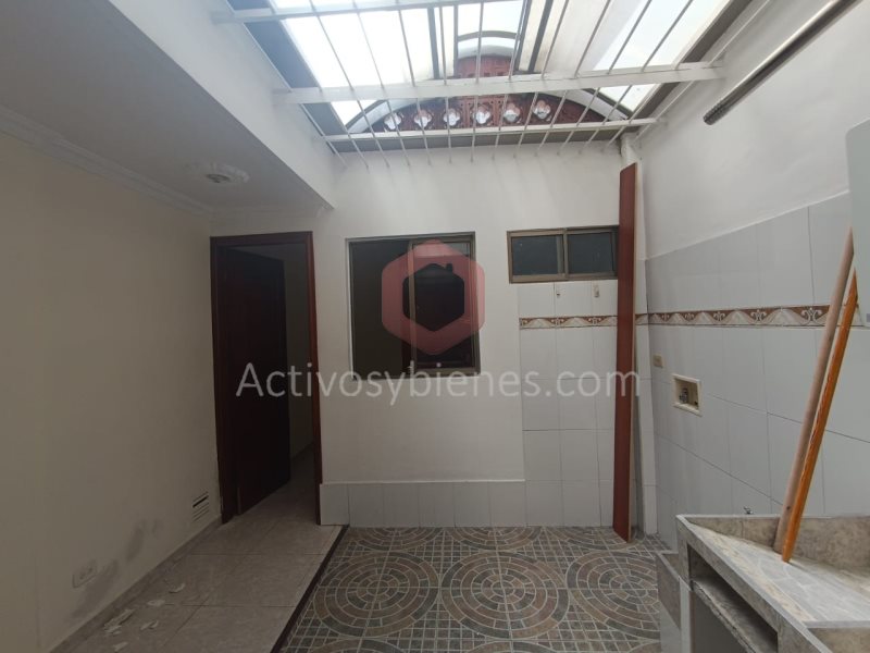 Casa en arriendo en La Castellana, Medellín · foto 5 de 15