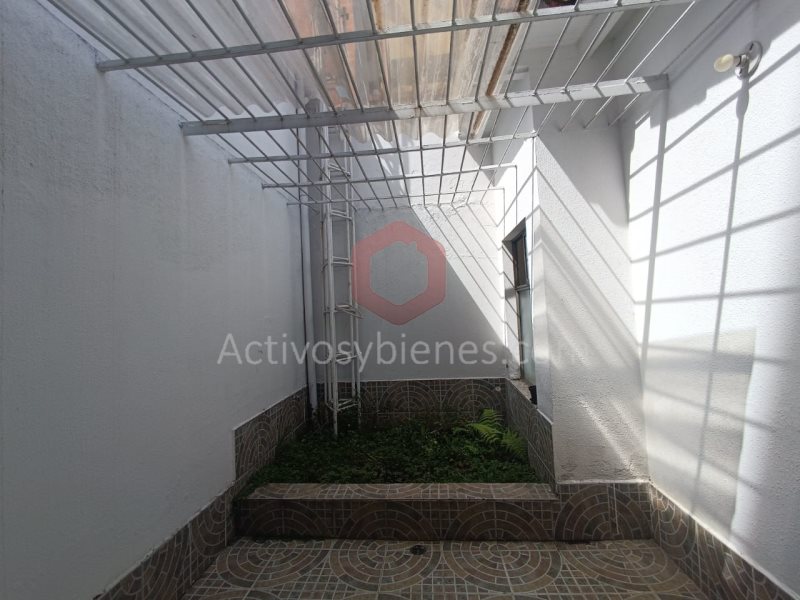 Casa en arriendo en La Castellana, Medellín · foto 8 de 15