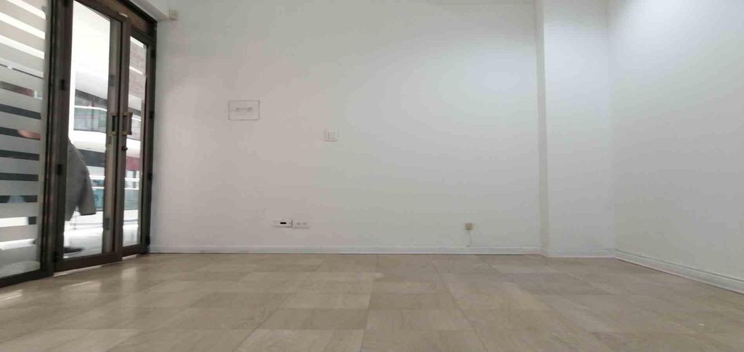 Local en venta en Sector Plaza De Bolivar, Pereira, 18 m² · foto 3 de 8