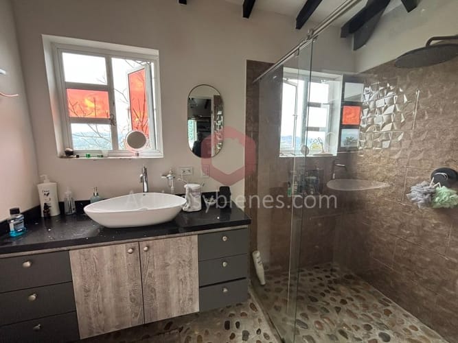 Casa de 4 alcobas en arriendo en Guarne, 1500 m² · foto 13 de 24
